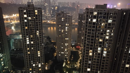 实拍多图空房照片来看房地产现状,网友 喜忧参半